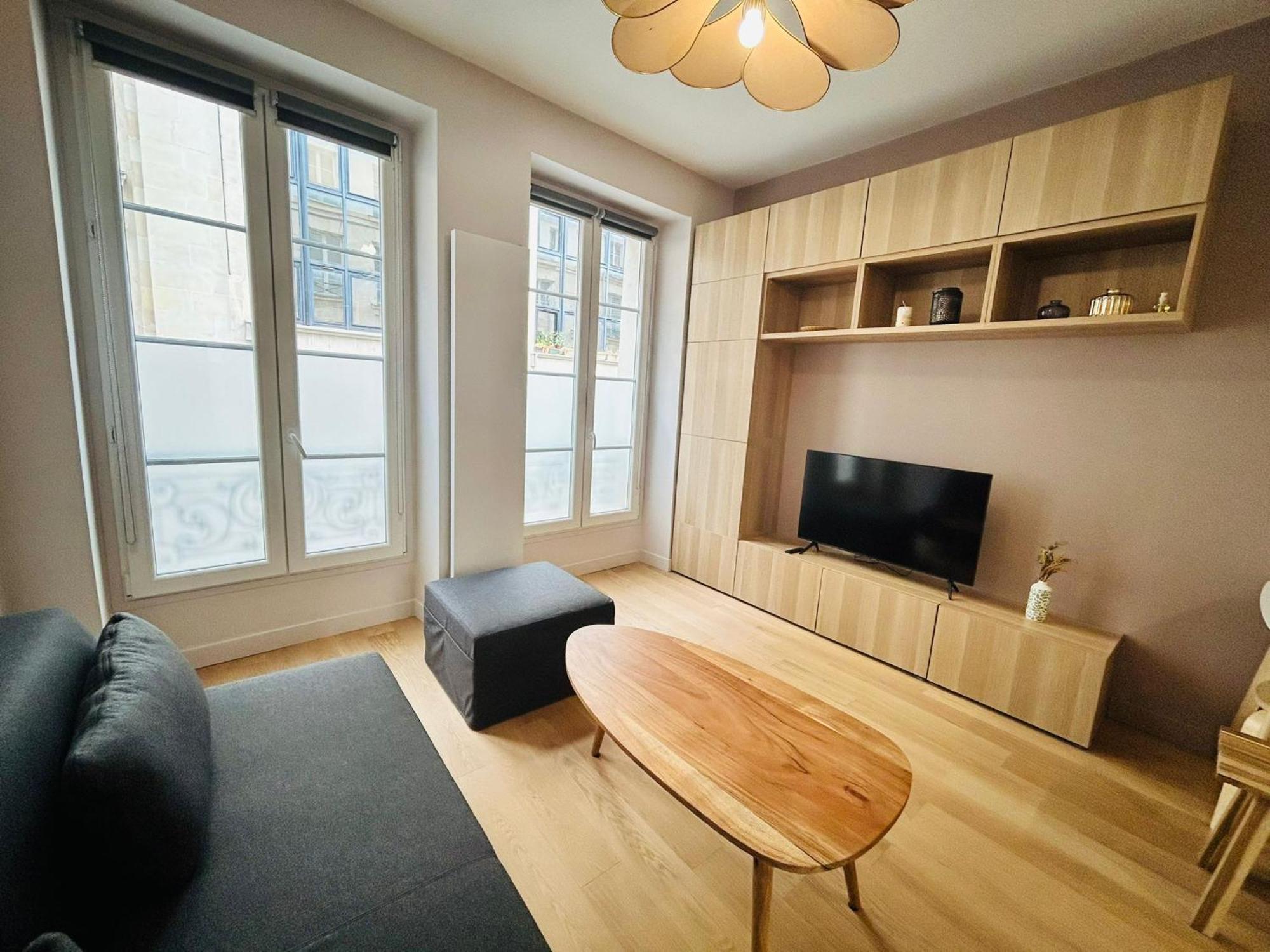 Enghien - New Fully Furnished Apartment Paris